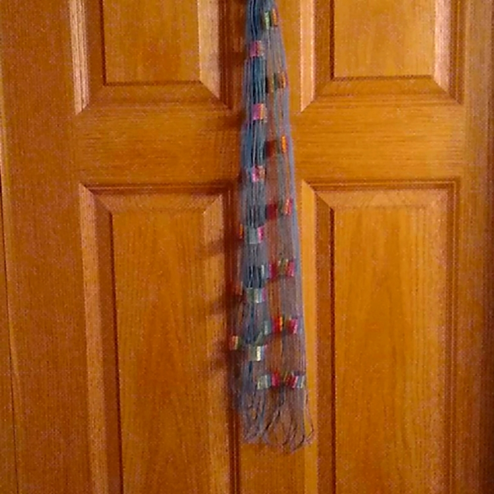 Scarf/ maybe a tie